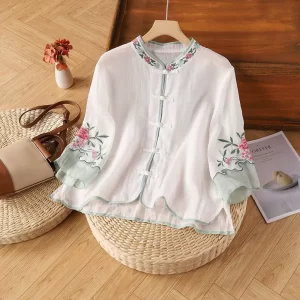 Loose Embroidered T-Shirts Women's Clothes Summer Vintage Woman Tshirt Casual Cotton Linen Ethnic Style Ladies T Shirt Blusas